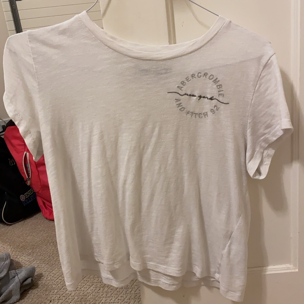 ABERCROMBIE & FITCH T-SHIRT
